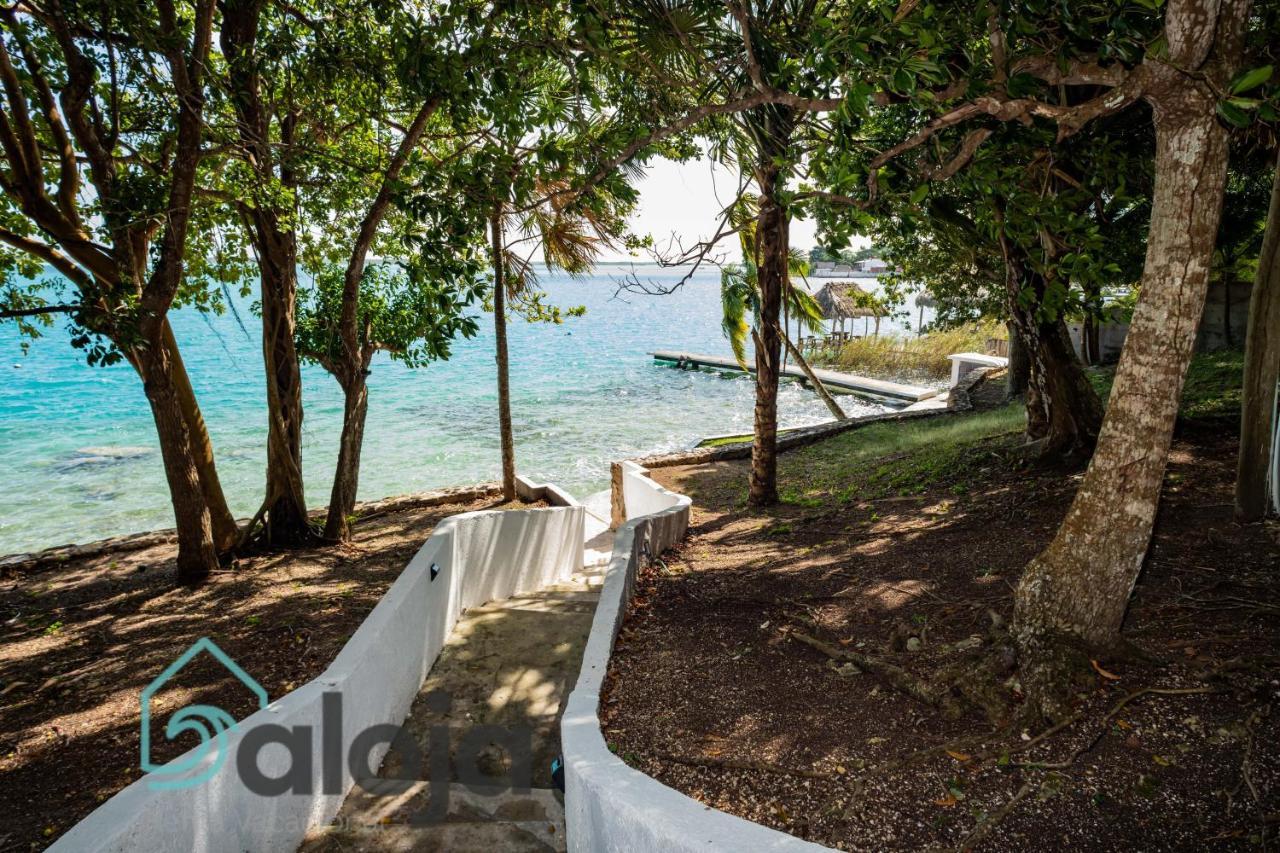 Villa Xtohil With Private Access To The Magic 7 Colors Lagoon Bacalar Luaran gambar
