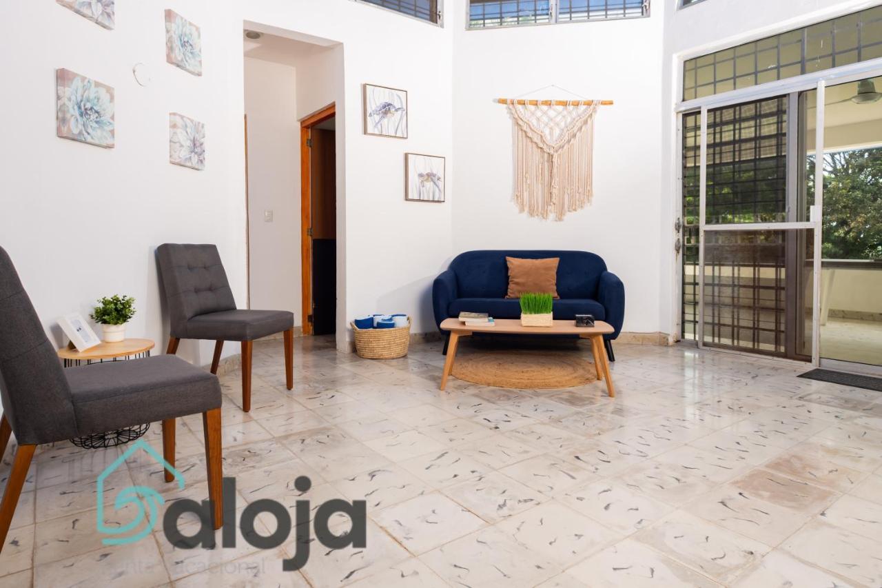 Villa Xtohil With Private Access To The Magic 7 Colors Lagoon Bacalar Luaran gambar