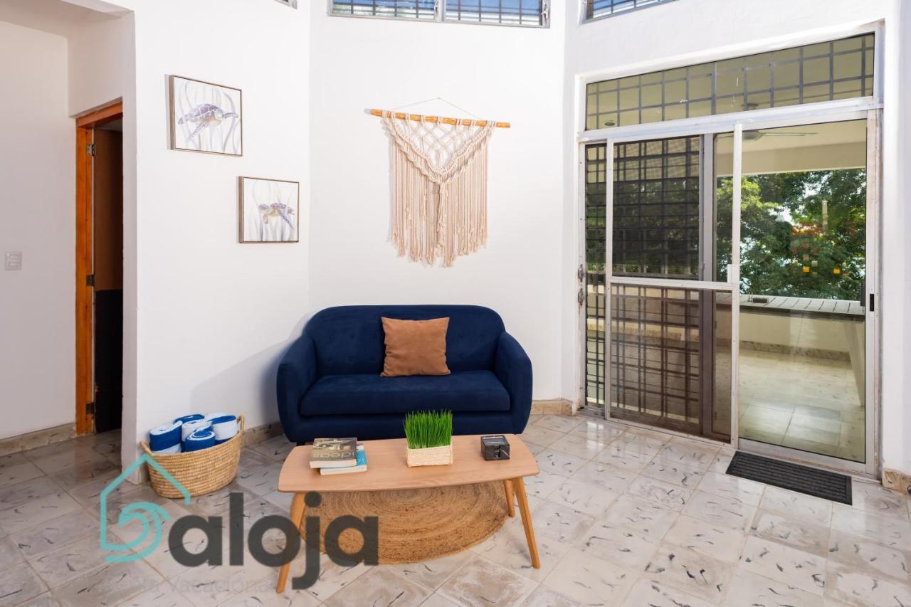 Villa Xtohil With Private Access To The Magic 7 Colors Lagoon Bacalar Luaran gambar
